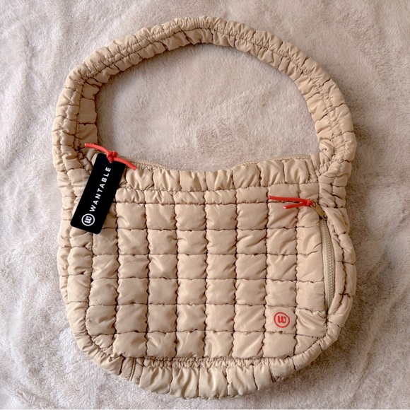 {NOT FOR SALE} NWT Wantable Quilted Puff Tote Bag Off White Tan - Picture 1 of 9